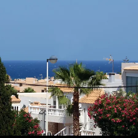 Sea View Apartment, 250M From The Beach *